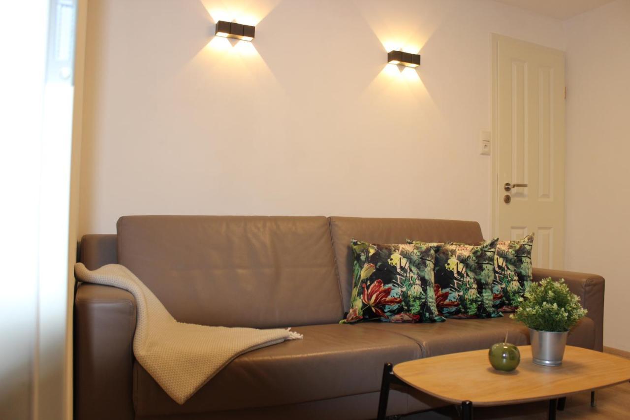 Kleine Souterrain Wohnung Naehe Hamburg 新武尔姆斯托夫 外观 照片