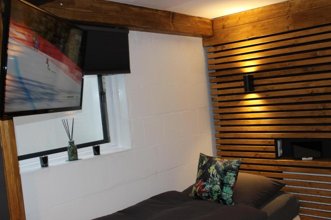 Kleine Souterrain Wohnung Naehe Hamburg 新武尔姆斯托夫 外观 照片