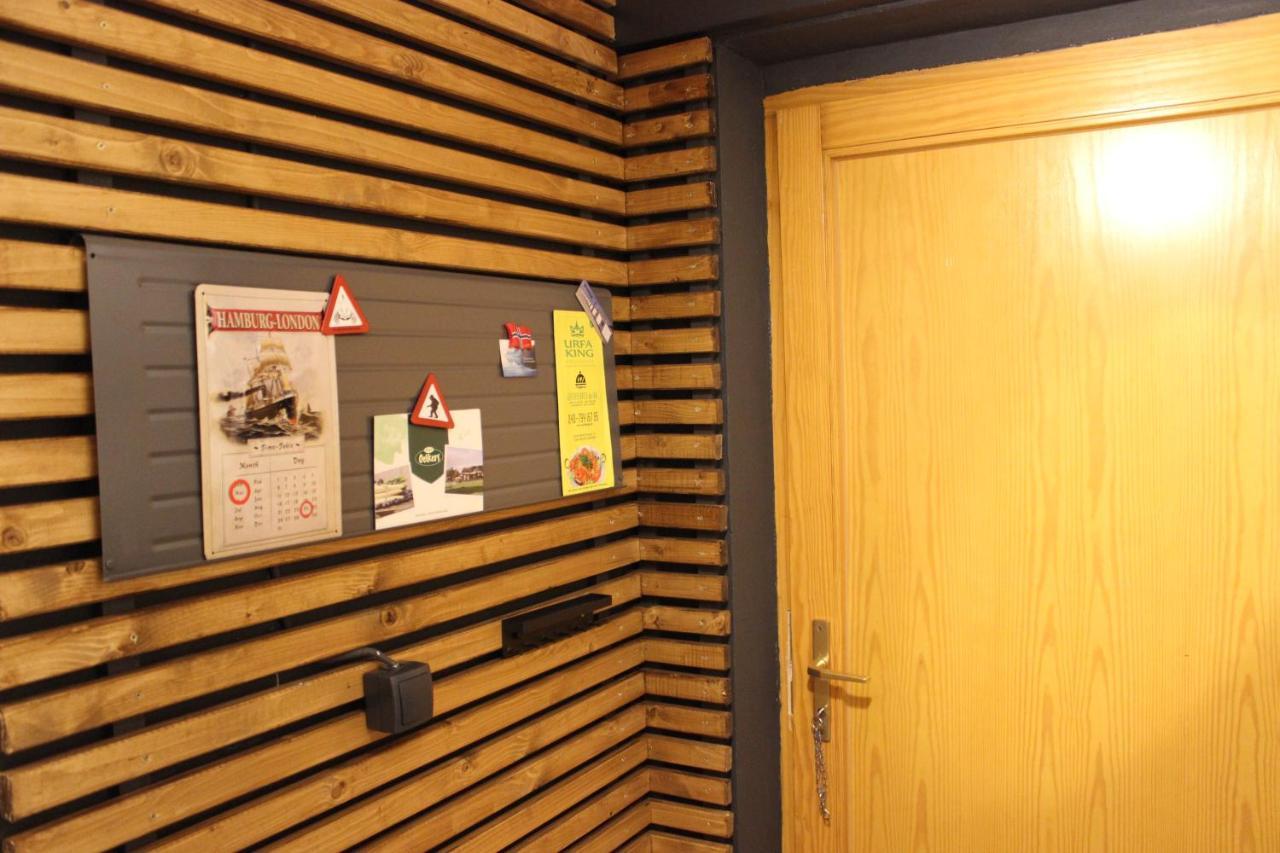 Kleine Souterrain Wohnung Naehe Hamburg 新武尔姆斯托夫 外观 照片